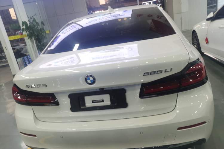 Used BMW 5 Series 2021 525Li Luxury Package