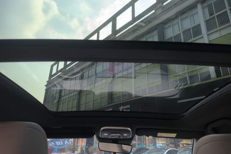 Used BYD Tang New Energy 2024 DM-i Glory Edition 112KM Prestige Model
