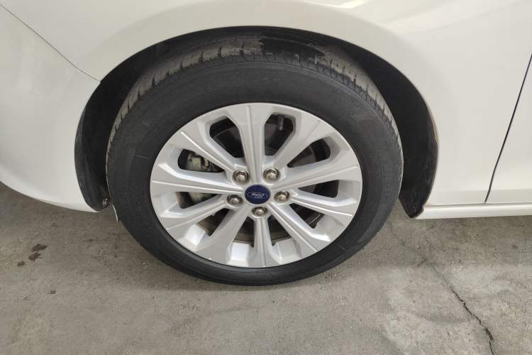 Used Ford Escort 2017 Happiness Edition 1.5L Automatic Fashion Version
