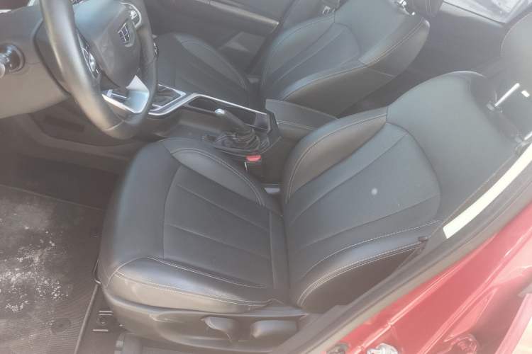 Used Geely Auto Vision X3 2019 Upgraded Model 1.5L Manual Luxury Version