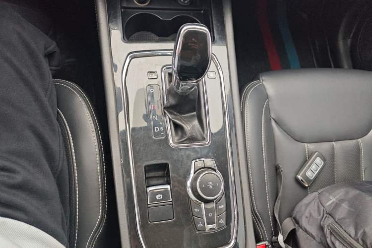 Used Dongfeng Fengon 580 2017 1.5T CVT Smart Style Model