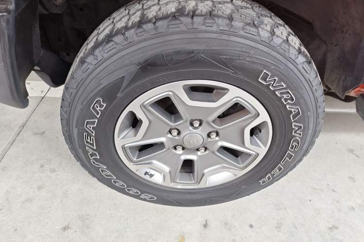 Used  Wrangler 2015 3.0L Sahara Four-Door Edition