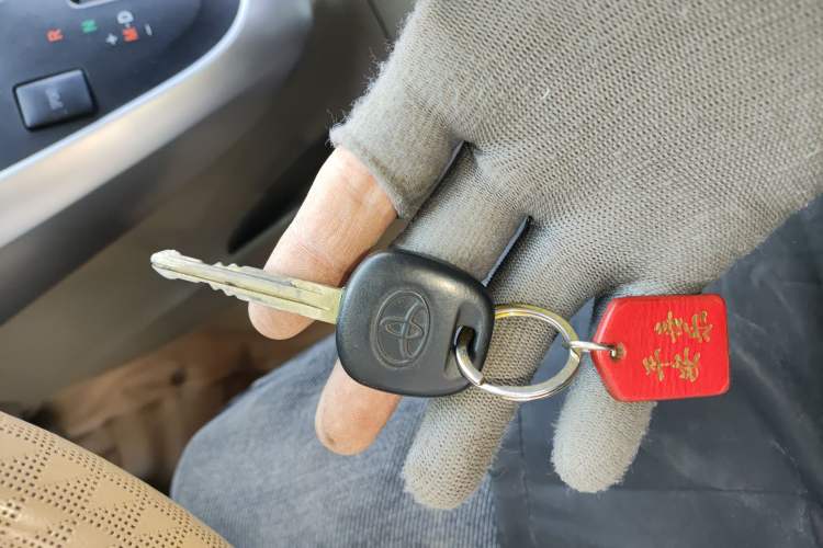 Used Toyota Verso 2015 180E CVT Crossover Edition
