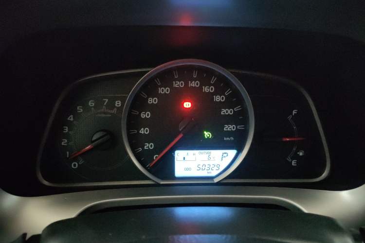 Used Toyota RAV4 2016 2.0L CVT Two-Wheel Drive Fashion Edition China V Standard
