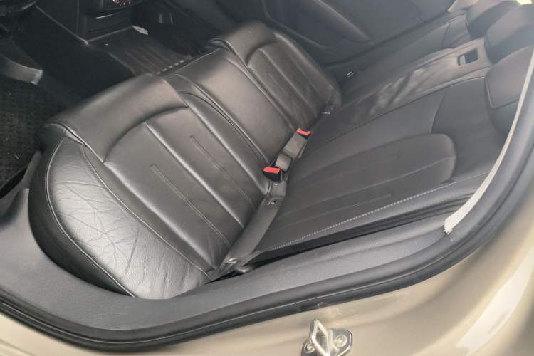 Used Audi A6L 2014 30 FSI Comfort Model
