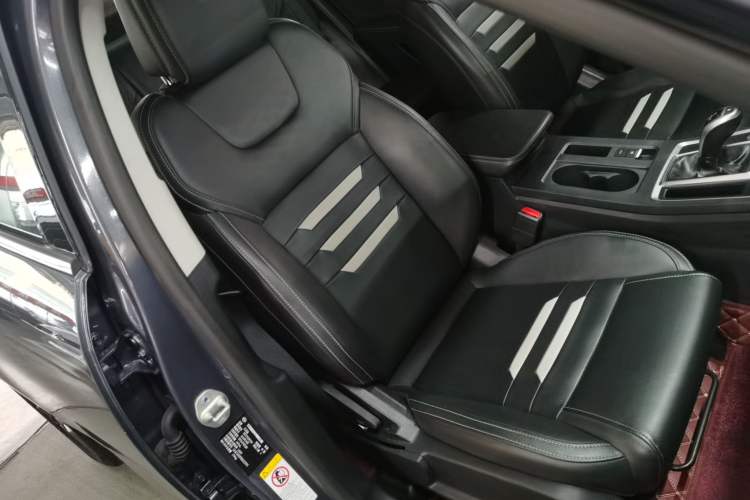 Used BYD Qin Pro 2019 Super Edition 1.5TI Automatic Smart Connect FENGSHANG Model China VI Standard
