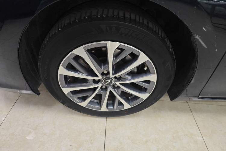 Used Lexus ES 2022 200 Excellence Edition
