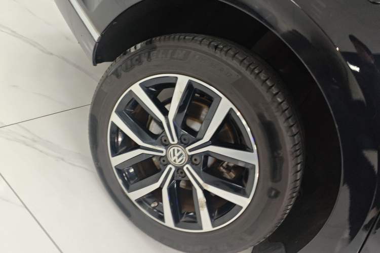 Used Volkswagen Variant 2018 380TSI Two-Wheel Drive Comfort Edition