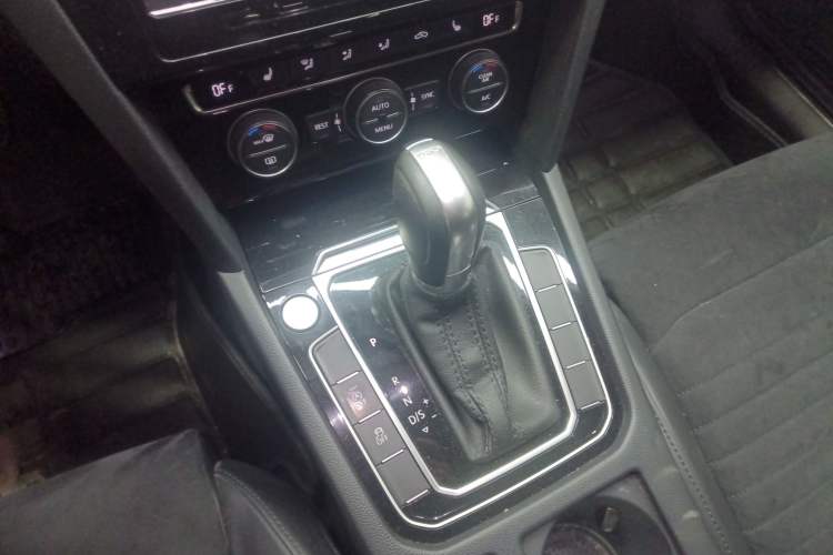 Used Volkswagen Magotan 2018 380TSI DSG Luxury Model
