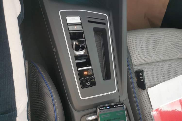 Used Volkswagen Golf 2025 300TSI R-Line