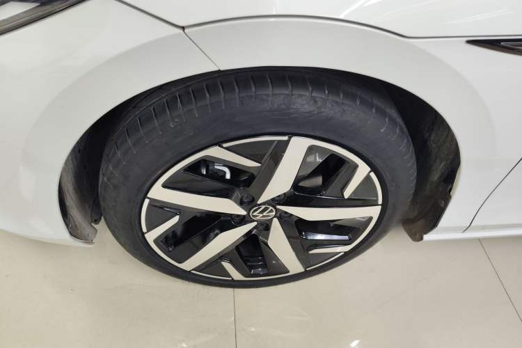 Used Volkswagen Lamando 2024 Lavida L 280TSI DSG Cool & Spicy Edition
