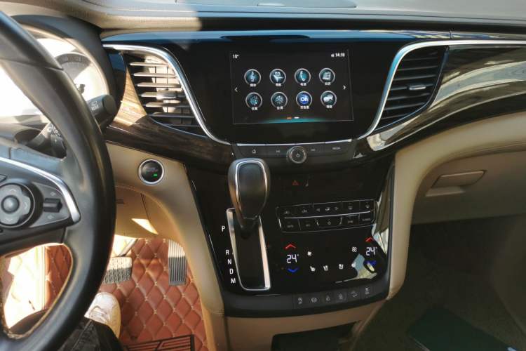 Used Buick GL8 2017 ES 28T Flagship Model China V Standard
