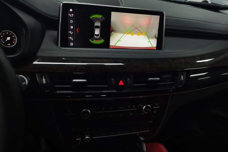 Used BMW X6 2018 xDrive28i
