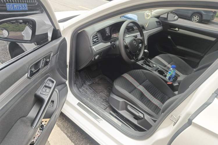 Used Volkswagen Lamando 2019 230TSI DSG Fashion Edition China V Standard