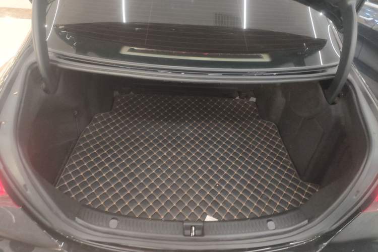 Used Mercedes-Benz E-Class 2023 E 300 L Stylish Model
