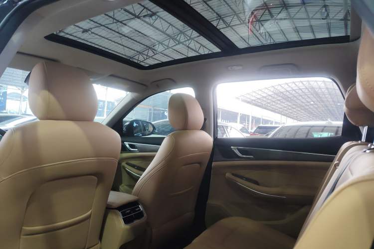 Used  E5 2023 1.5L DE-i 100KM Zhenxiang Edition 7-Seater
