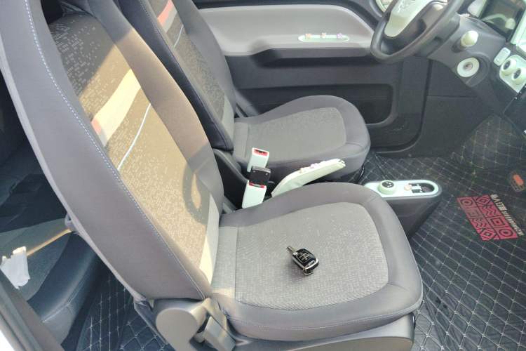 Used Wuling Hongguang MINIEV 2022 Easy Version Lithium Iron Phosphate
