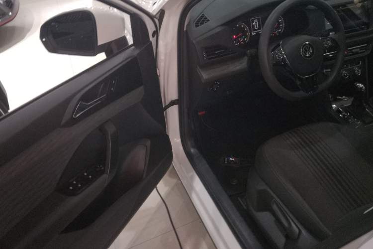 Used Volkswagen Tharu 2021 280TSI Two-Wheel Drive Trend Edition
