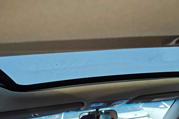 Used Kia K2 2015 Hatchback 1.4L MT GLS Cool Edition
