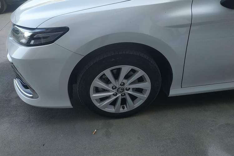 Used Toyota Camry 2021 2.0G Luxury Edition
