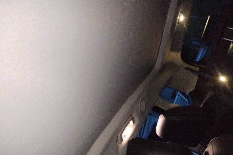 Used Ford Edge 2015 2.0T GTDi 4x4 High-Grade Model
