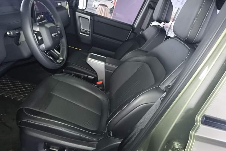 Used  V23 2025 401 Two-Wheel Drive Intelligent Driving Version