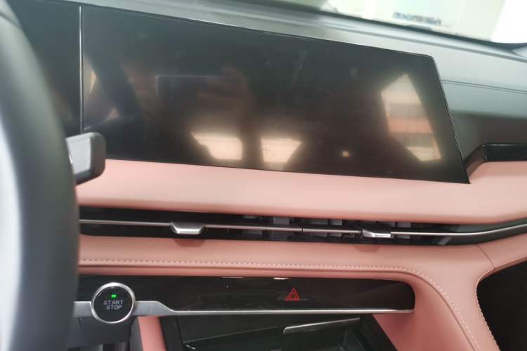 Used Changan CS75 PLUS 2024 3rd Generation Champion Edition 2.0T Intelligent Drive Performance Model
