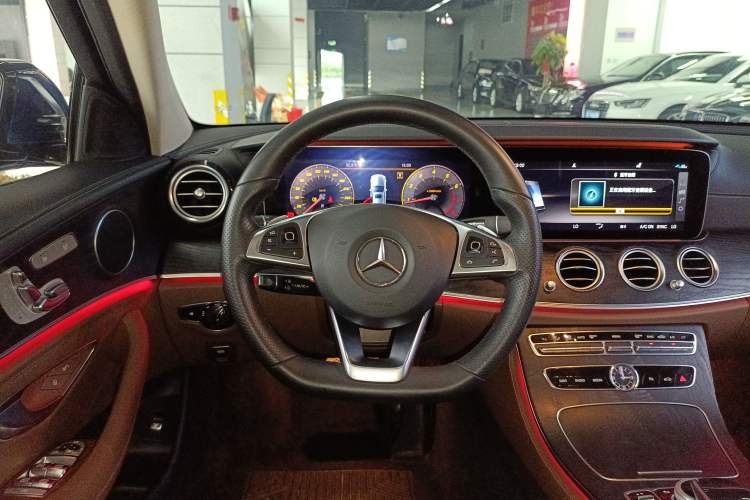 Used Mercedes-Benz E-Class 2018 E 300 L Sporty and Stylish Model