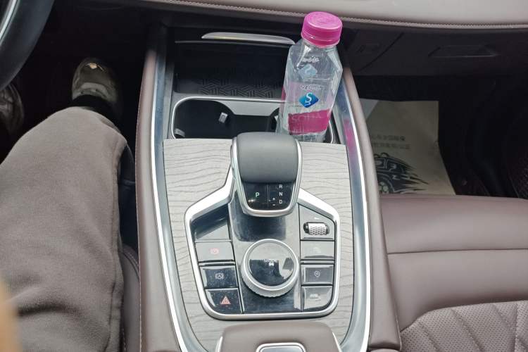 Used Chery Tiggo 8 PRO 2024 Champion Edition 290T Two-Wheel Drive Peak Version 7 Seats
