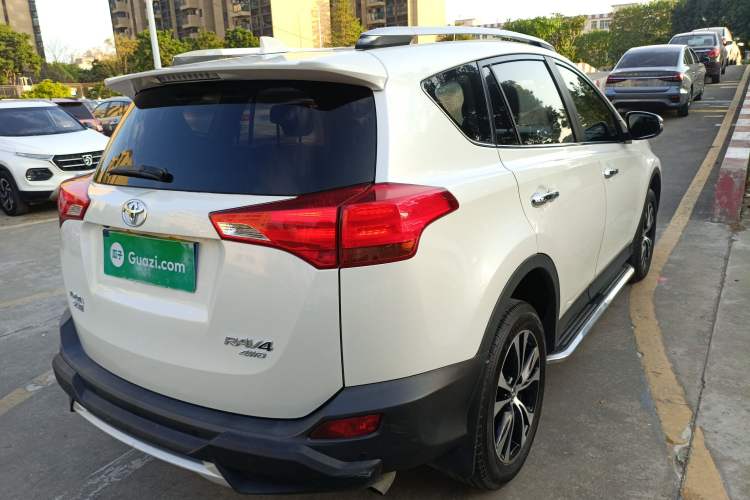 Used Toyota RAV4 2015 2.5L Automatic 4x4 Elite Edition
