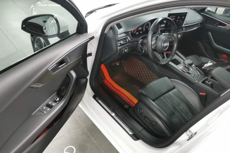 Used Audi A4L 2022 40 TFSI Fashion Dynamic Model
