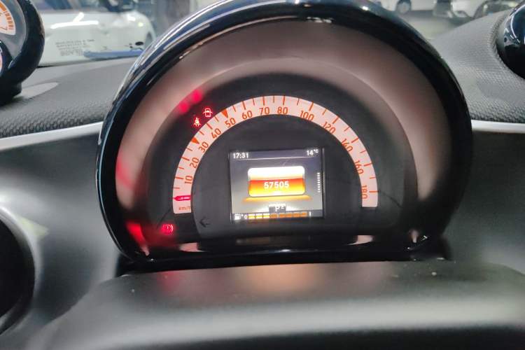 Used  forfour 2016 0.9T 66 kW Pioneer Edition