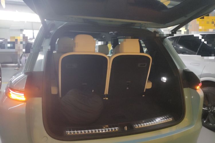 Used Li Auto L8 2024 Max
