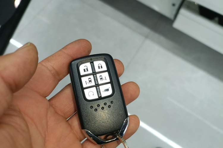 Used Honda Elysion 2022 2.0L eHEV Prestige Edition