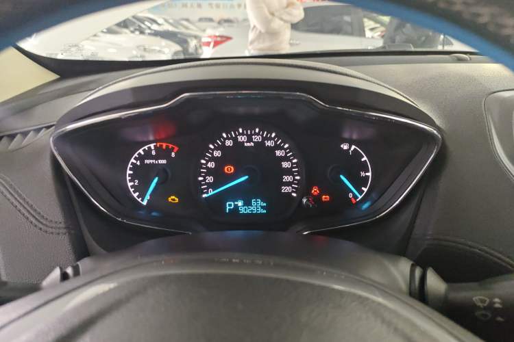 Used Ford Escort 2015 1.5L Automatic Fashion Model
