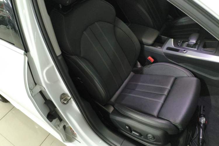 Used Audi A4L 2020 40 TFSI Fashion Dynamic Model
