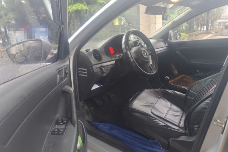 Used Volkswagen Jetta 2015 Value Edition 1.6L Manual Fashionable Style
