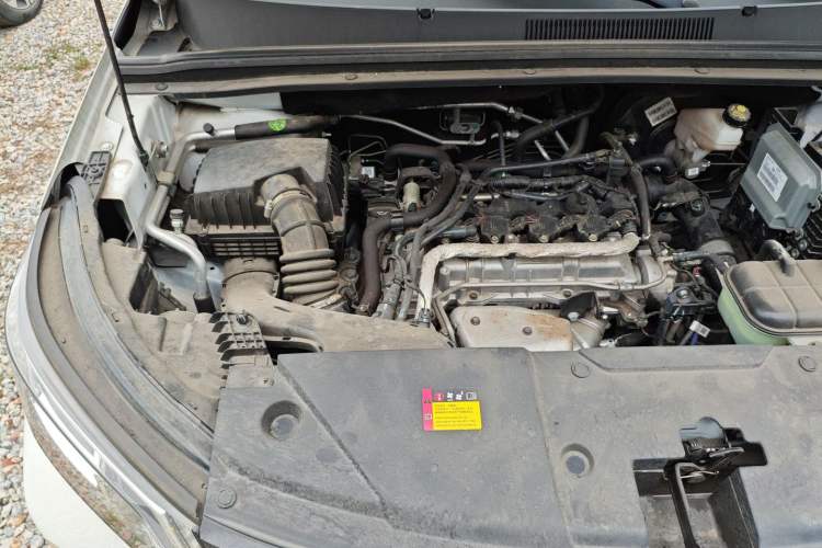 Used Wuling Jiachen 2022 1.5T Manual Light Enjoyment Dynamic Version
