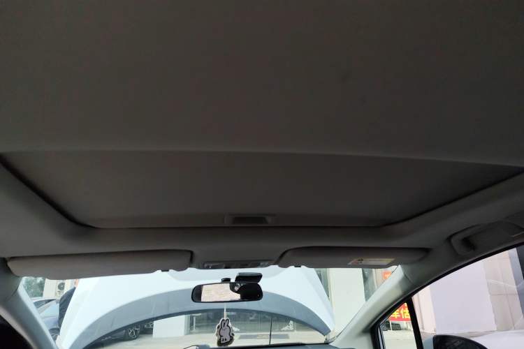 Used Honda Jade 2017 1.8L automatic Comfort version 5 seats
