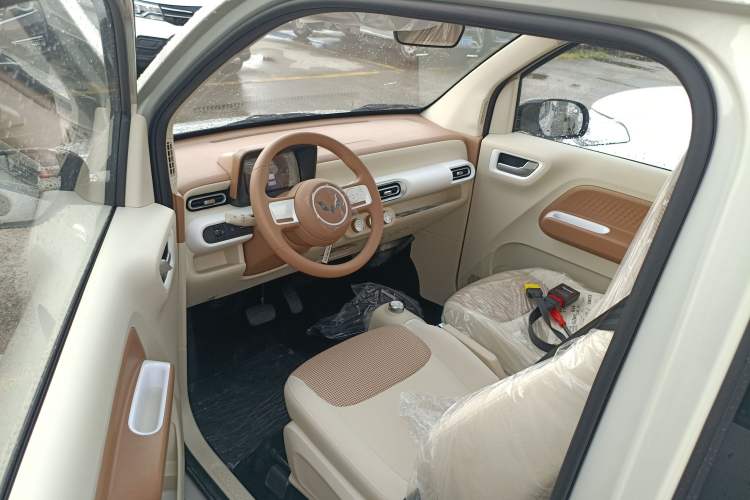 Used Wuling Hongguang MINIEV 2024 3rd Generation 215km Youth Edition
