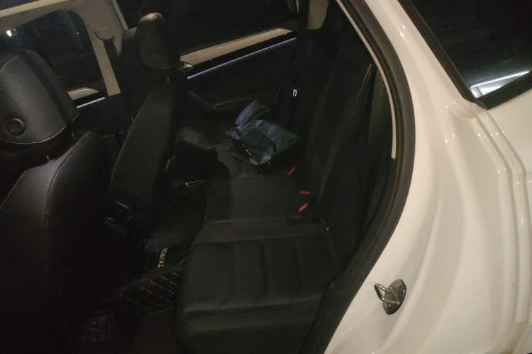 Used Volkswagen Tayron 2020 330TSI Two-Wheel Drive Luxury Smart Connectivity Version
