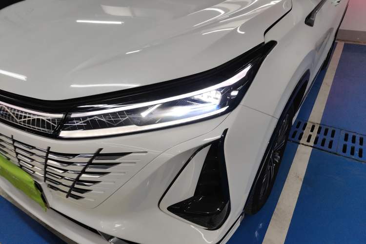 Used Changan CS75 PLUS 2023 3rd Generation 1.5T Automatic Prestige Model
