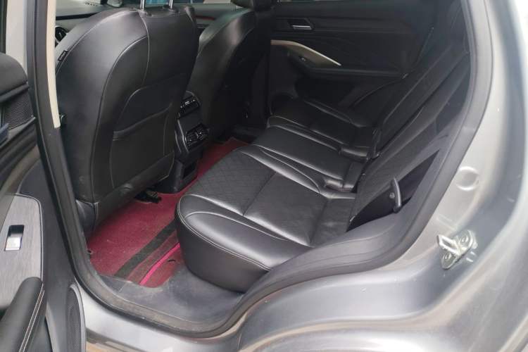 Used Wey VV6 2018 2.0T Two-Wheel Drive Flagship Version China V Standard
