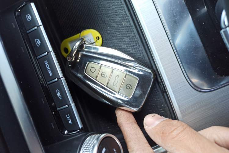 Used Geely Auto Coolray New Energy 2022 1.5T ePro 85KM Glory Edition
