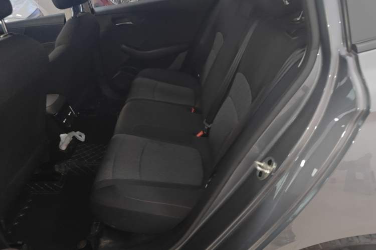 Used Roewe i5 2023 1.5L Manual Comfort Edition
