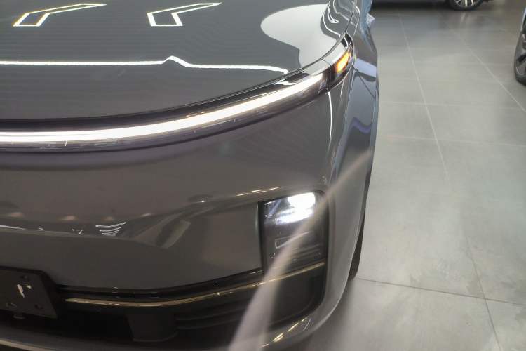 Used Li Auto L8 2025 Ultra Smart Refreshed Edition
