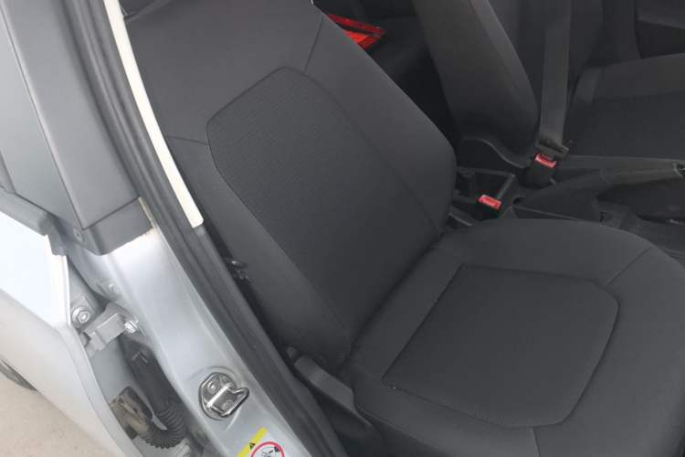 Used Volkswagen Santana 2013 1.6L Manual Fashion Edition
