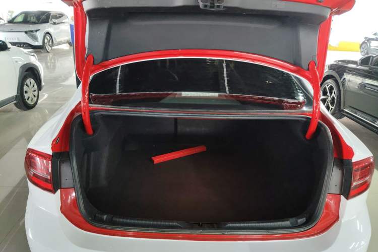 Used Volkswagen Lamando 2019 230TSI DSG Fashion Edition China V Standard