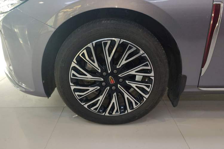 Used Hongqi H5 2024 2.0T Automatic Smart Connect Flagship Edition
