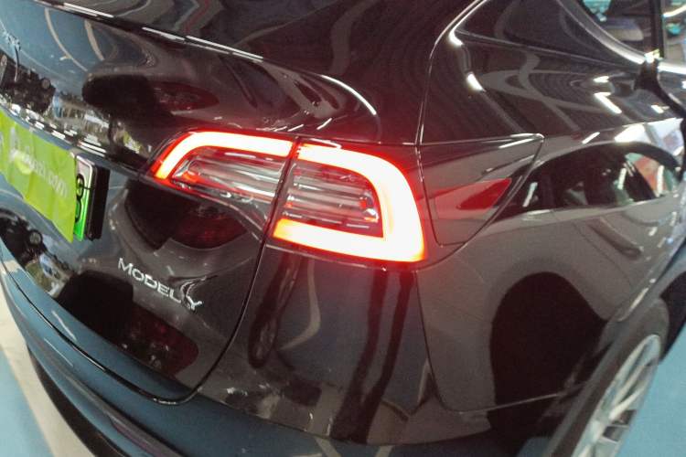 Used Tesla Model Y 2022 Rear-Wheel-Drive Version